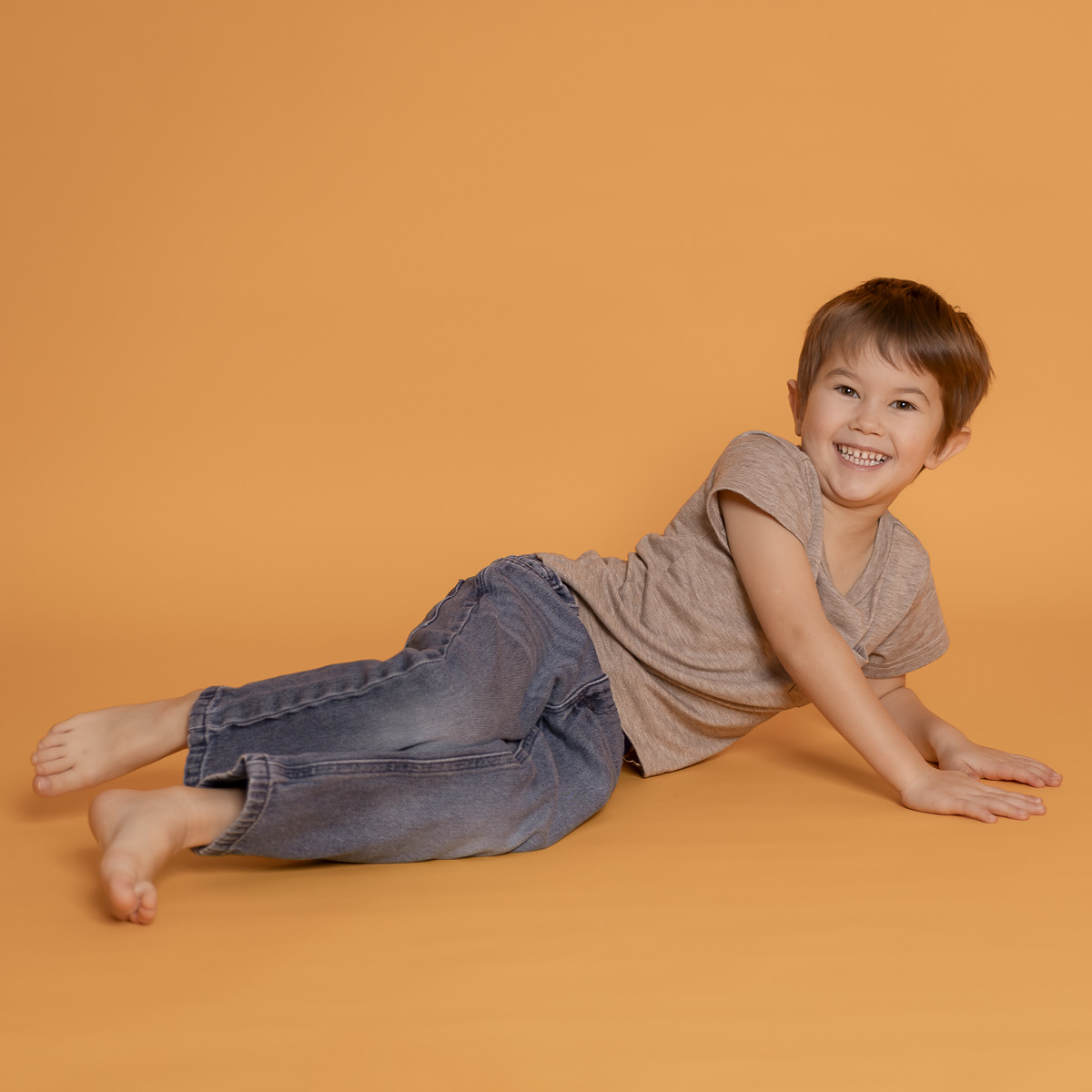 Nicole Dietrich Fotografie ColorStudioKids Regensburg Farbenkinder Farbenkinderregensburg Nittendorf Familienfotografin Kinderfotografie ( Von ) Nicole Dietrich Fotografie ColorStudioKids Regensburg Farbenkinder Farbenkinderregensburg Nittendorf Familienfotografin Kinderfotografie ( Von )