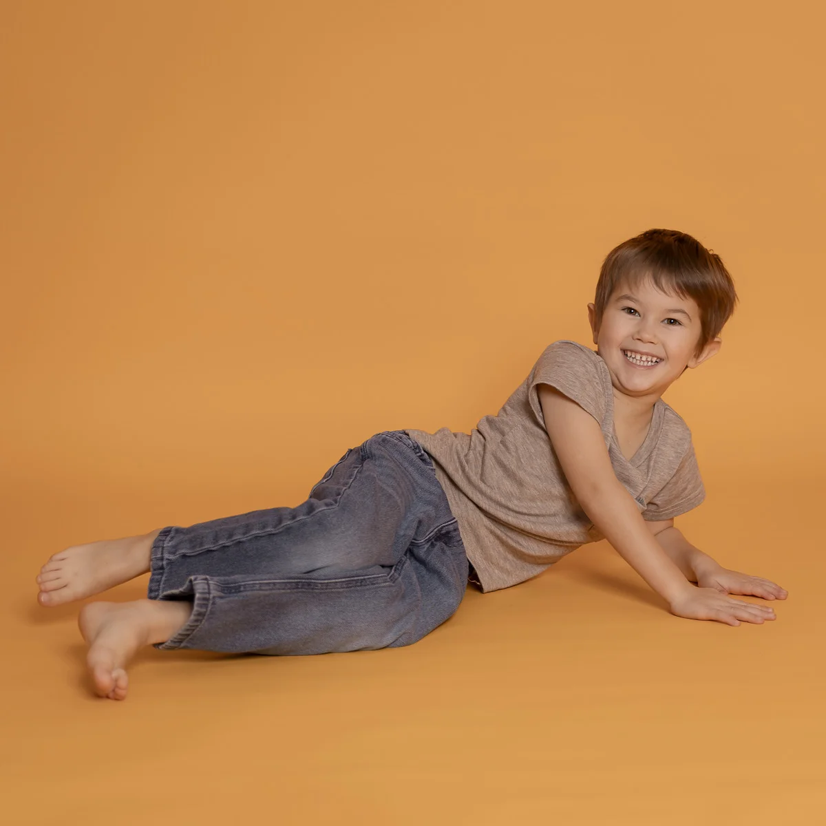 Color Studio Kids Traube Regensburg V Color Studio Kids Traube Regensburg V